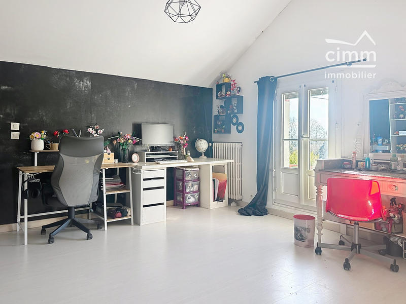 Maison - 104 m² - 5 pièces