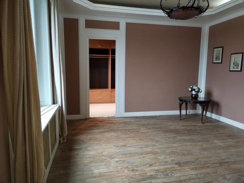 Maison - 291 m² - 12 pièces