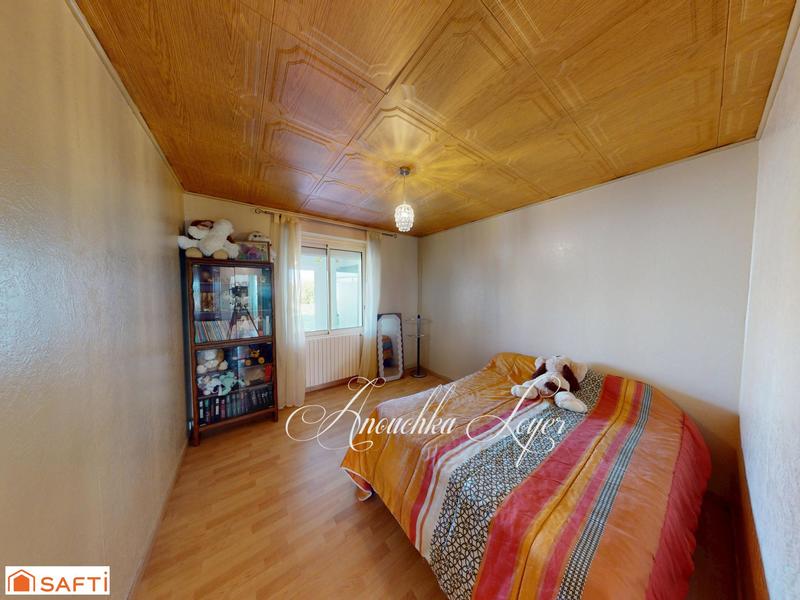 Maison - 280 m² - 9 pièces