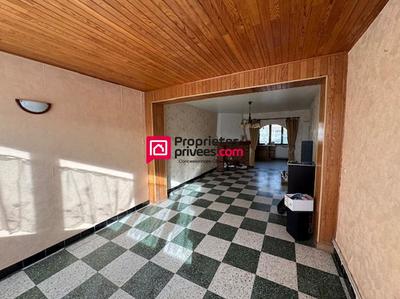 Maison - 90 m² - 8 pièces