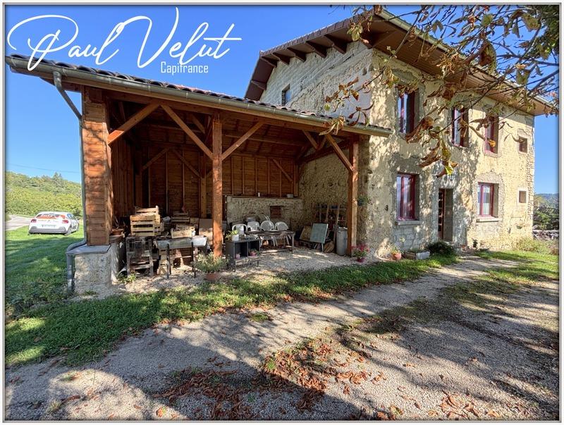 Maison - 200 m² - 7 pièces