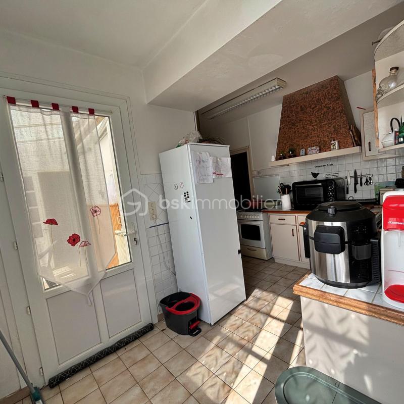 Maison - 233 m² - 8 pièces