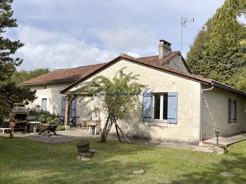 Maison - 140 m² - 7 pièces