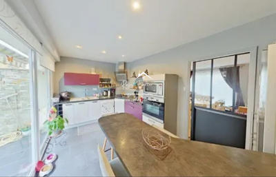 Maison traditionnelle - 97 m² - 5 pièces