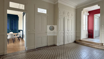 Appartement - 152 m² - 6 pièces