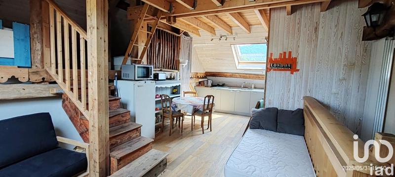 Maison - 212 m² - 12 pièces