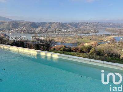 Maison - 147 m² - 5 pièces