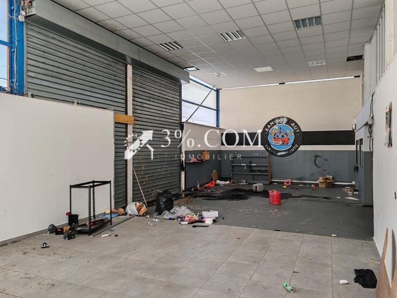 Local commercial - 200 m²
