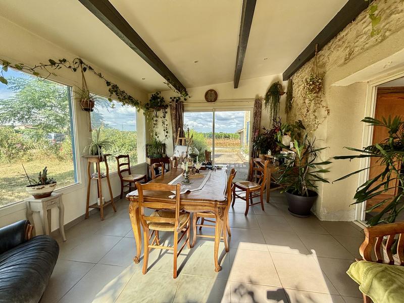 Maison en pierre - 200 m² - 6 pièces