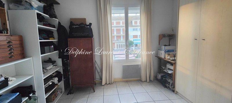 Immeuble - 130 m² - 6 pièces