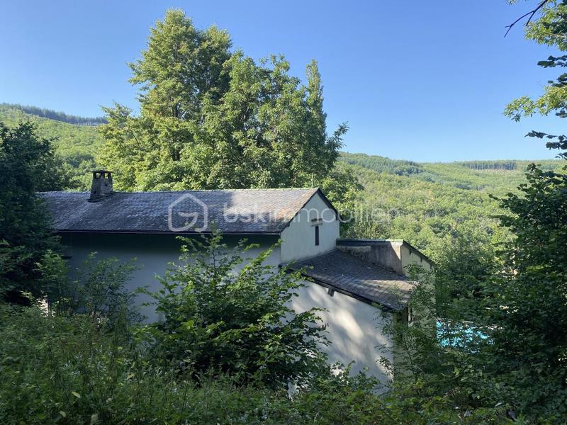 Propriété - 165 m² - 8 pièces