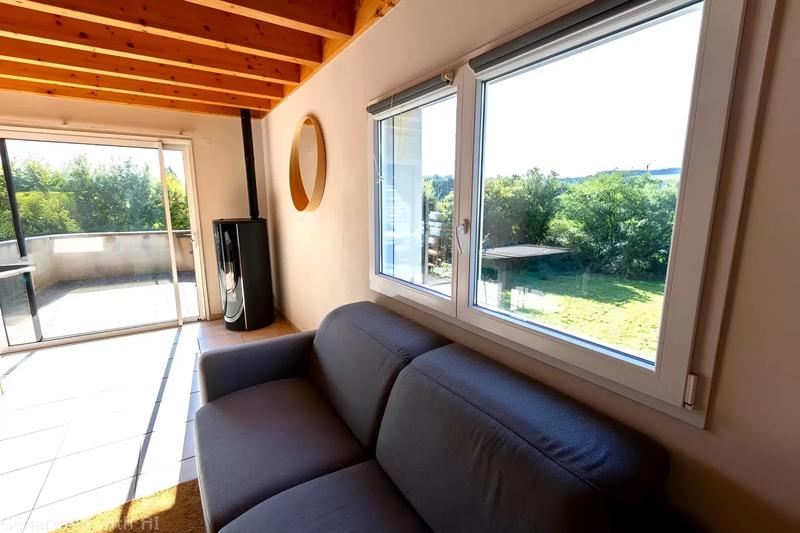 Maison - 285 m² - 10 pièces