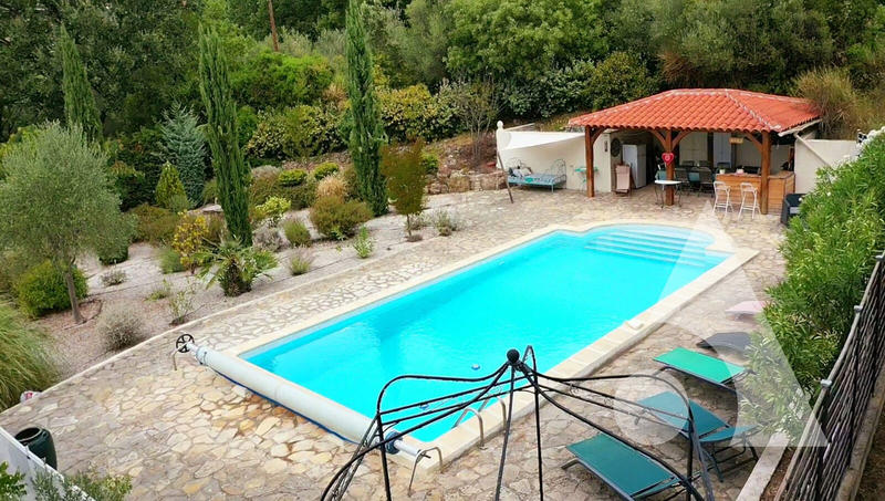 Maison - 144 m² - 5 pièces