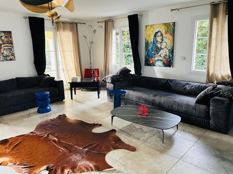 Villa - 220 m² - 7 pièces