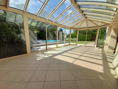 Maison - 340 m² - 14 pièces