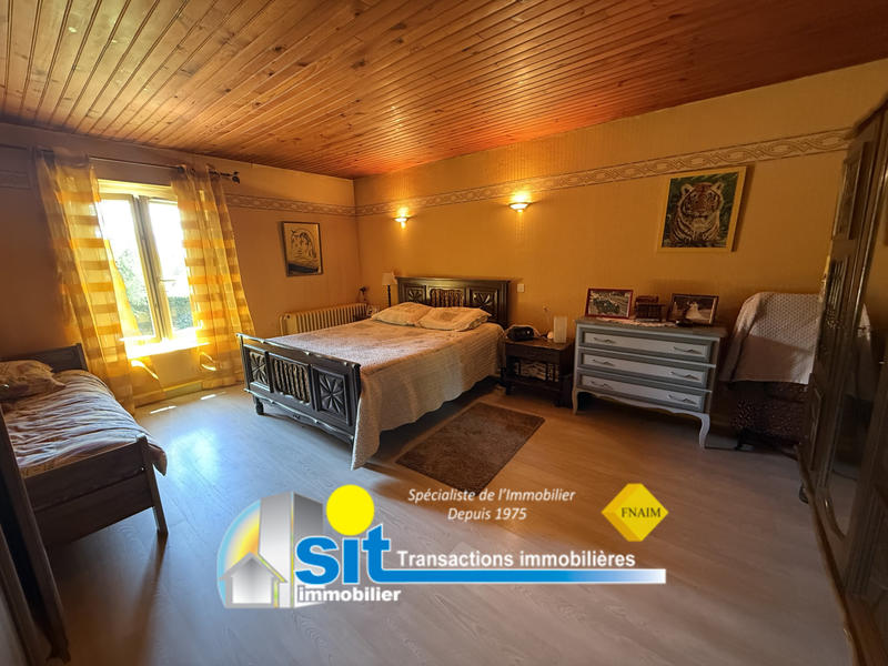 Maison - 198 m² - 7 pièces