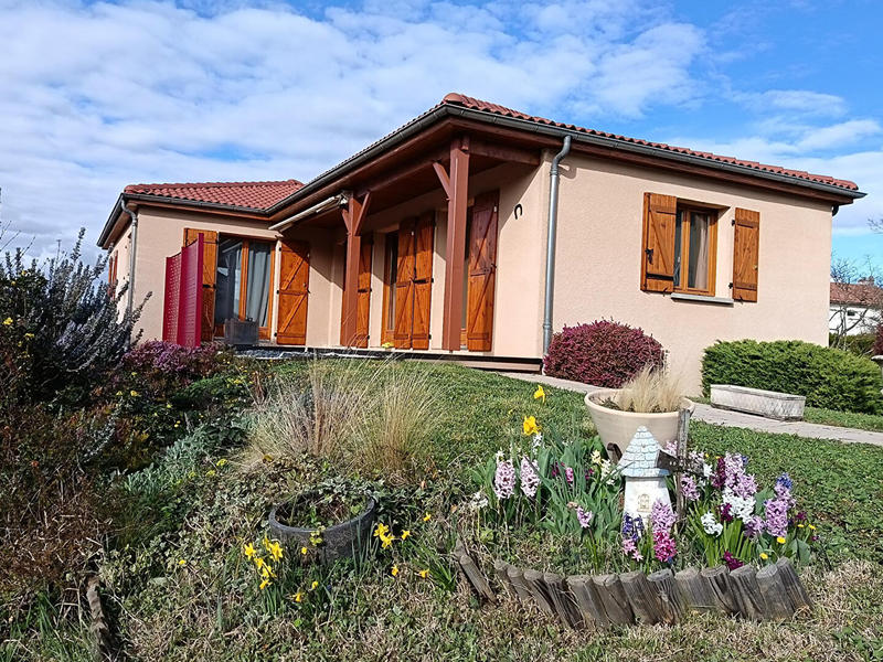 Maison - 94 m² - 5 pièces