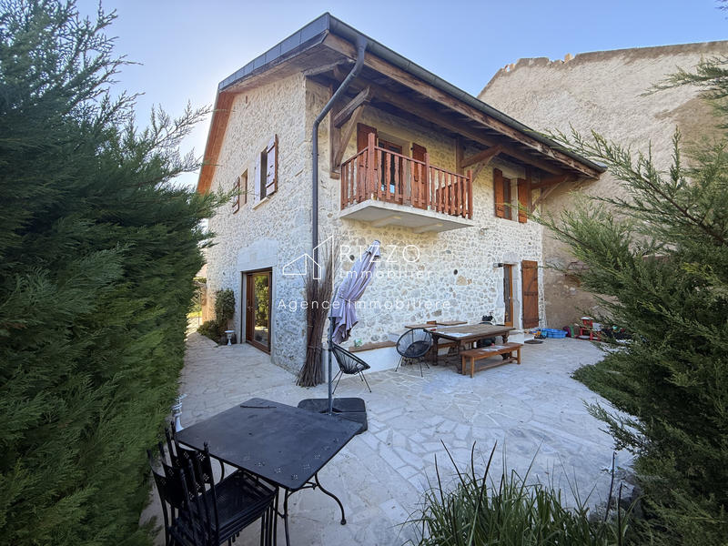 Maison - 166 m² - 7 pièces