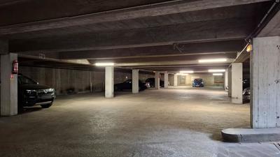 Parking / Garage - 10 m²