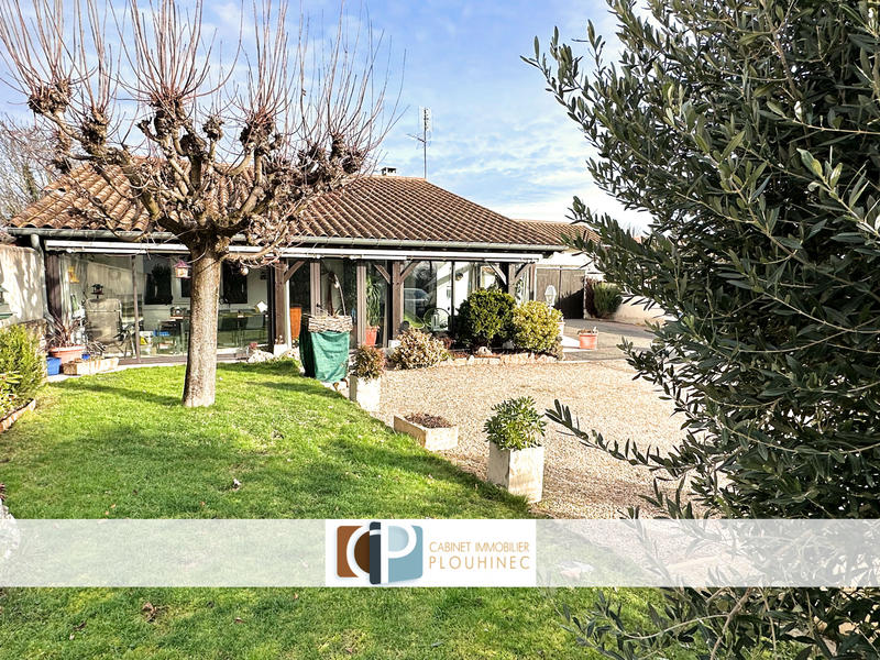 Maison - 90 m² - 5 pièces