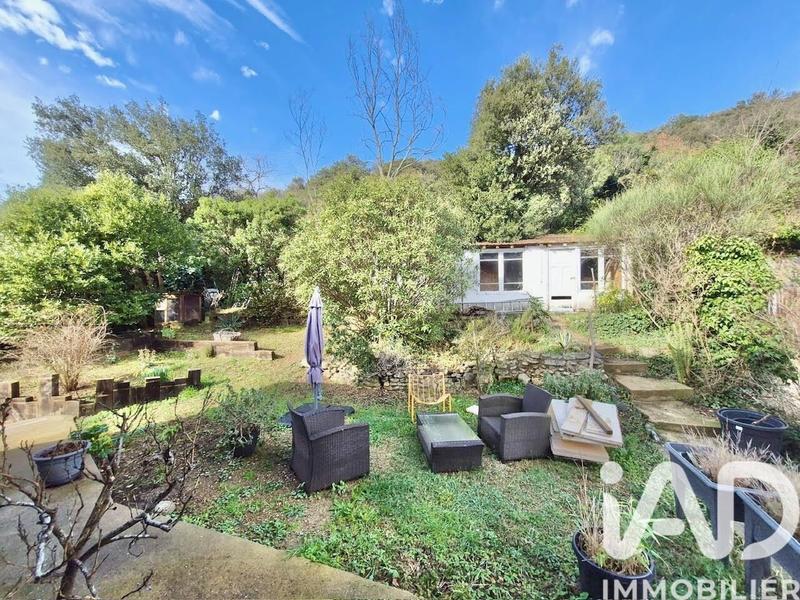 Maison - 220 m² - 5 pièces