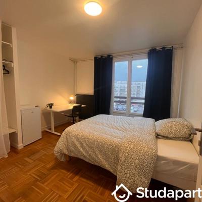 Chambre - 11 m² - 1 pièce