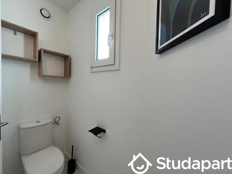 Chambre - 11 m² - 1 pièce