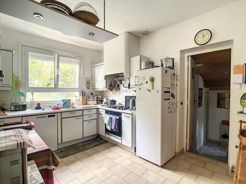 Maison - 200 m² - 7 pièces