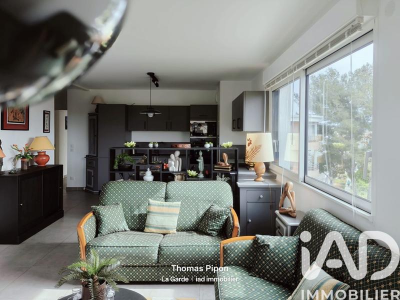 Appartement - 77 m² - 3 pièces