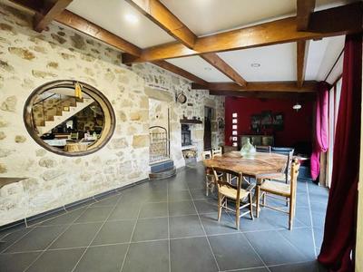 Villa - 111 m² - 4 pièces