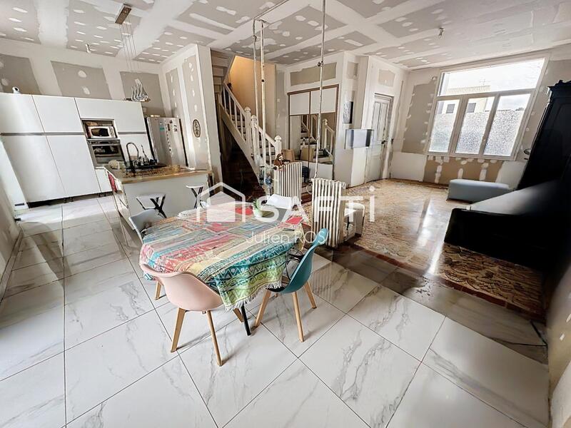 Maison - 130 m² - 5 pièces