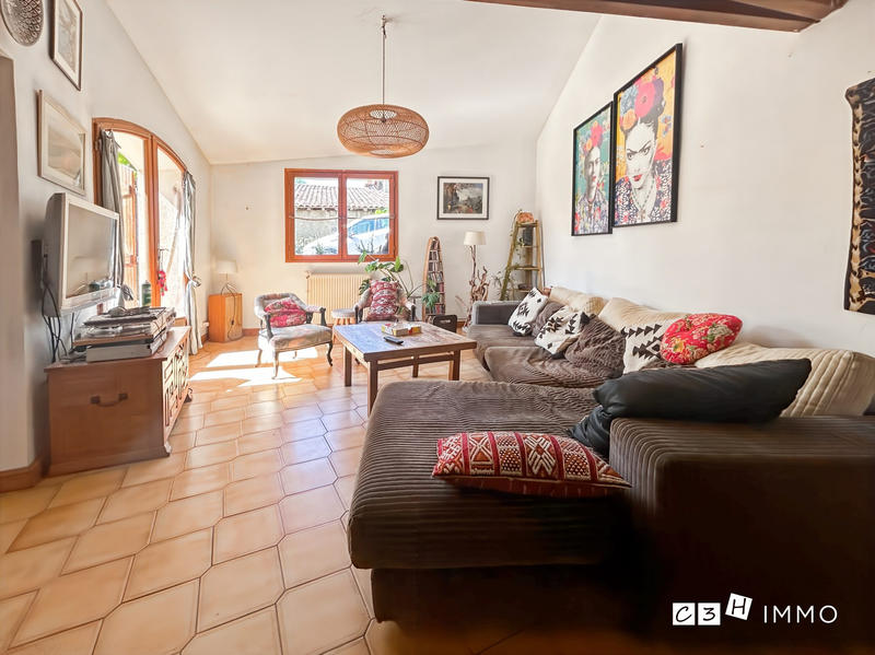 Maison - 205 m² - 6 pièces