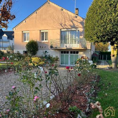 Maison - 93 m² - 5 pièces