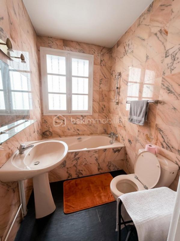 Maison ancienne - 167 m² - 8 pièces