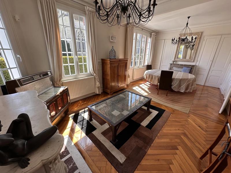 Maison - 135 m² - 6 pièces