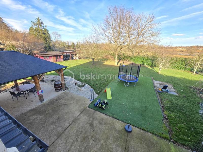 Maison en pierre - 201 m² - 5 pièces