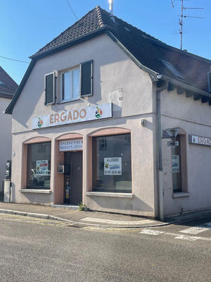 Local commercial - 80 m² - 6 pièces