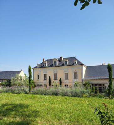 Maison de maîtres - 590 m² - 9 pièces
