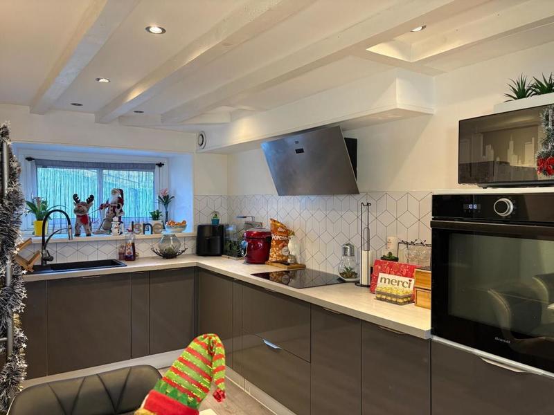 Maison - 159 m² - 7 pièces