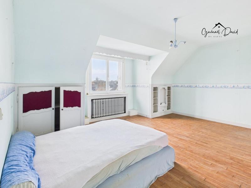 Maison - 175 m² - 8 pièces