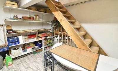 Maison - 220 m² - 7 pièces