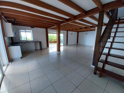 Maison - 143 m² - 5 pièces