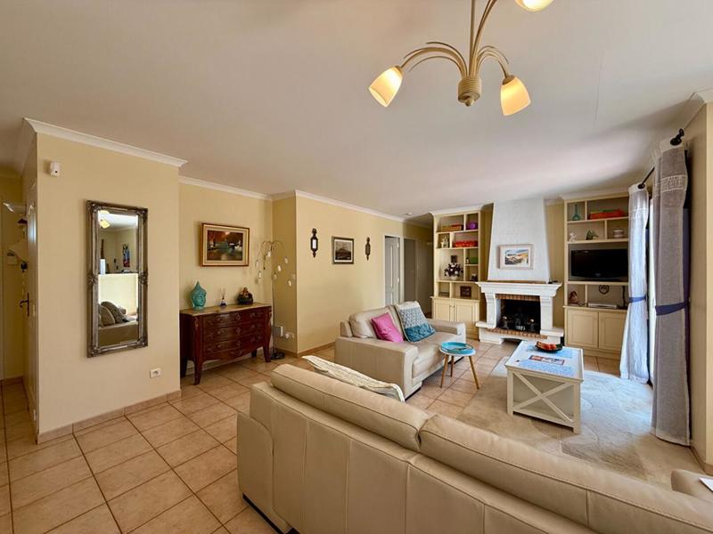 Villa - 143 m² - 6 pièces