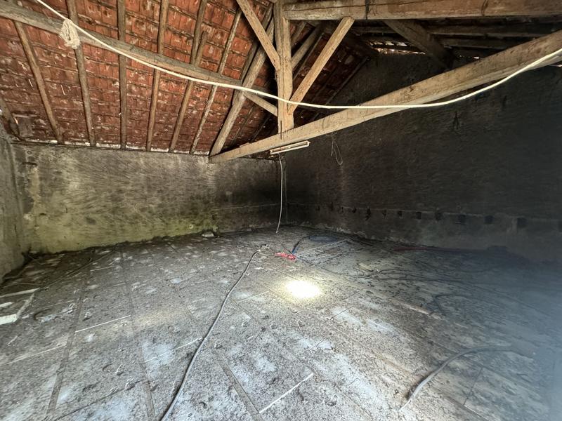 Immeuble mixte - 168 m² - 7 pièces