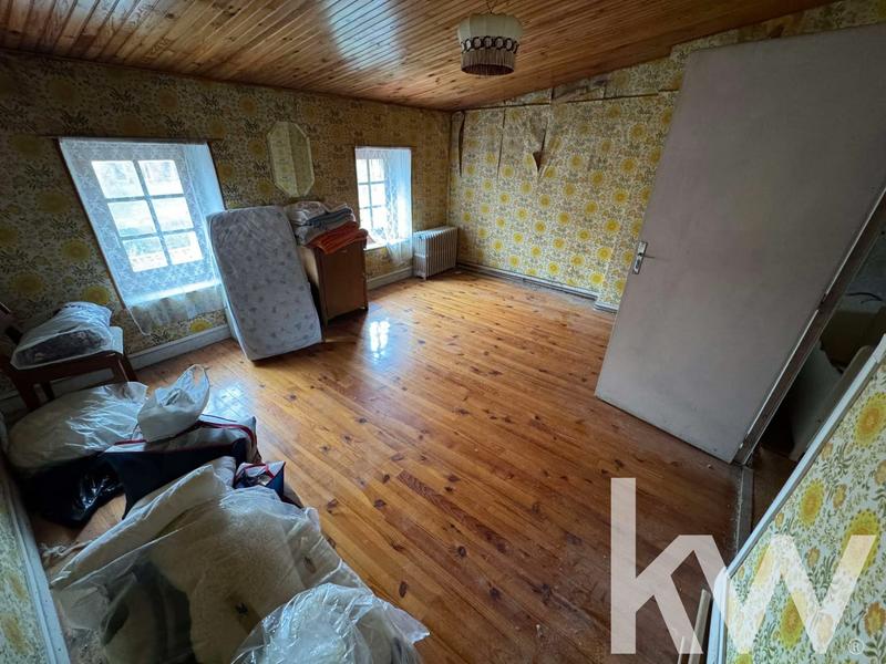 Maison - 268 m² - 9 pièces