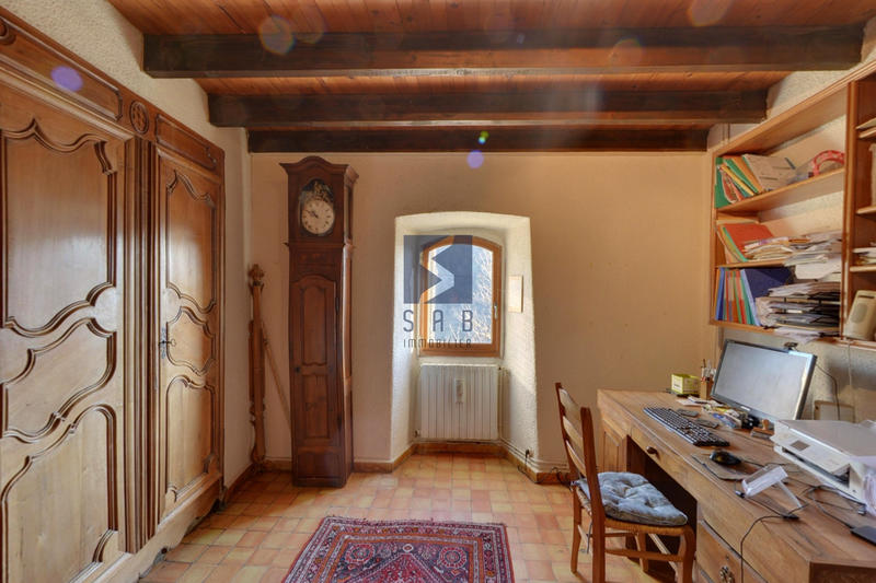 Maison - 195 m² - 8 pièces