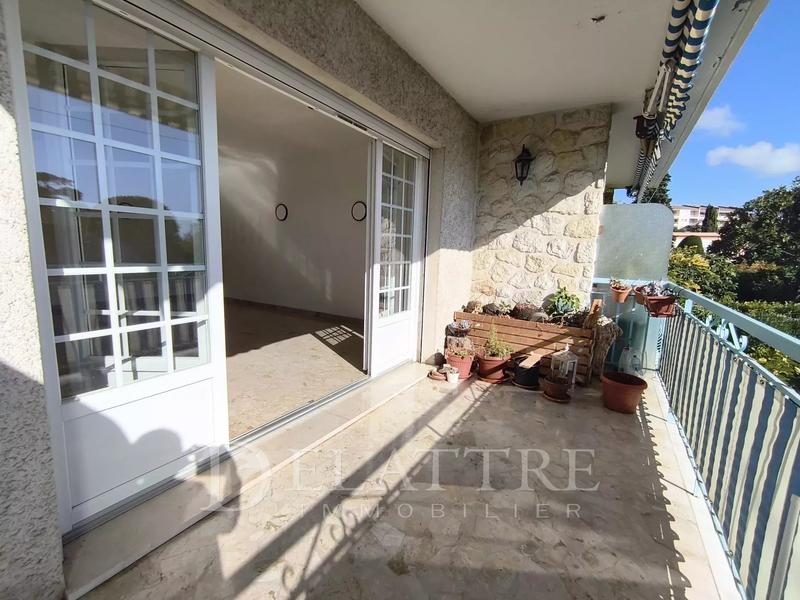 Appartement - 105 m² - 3 pièces