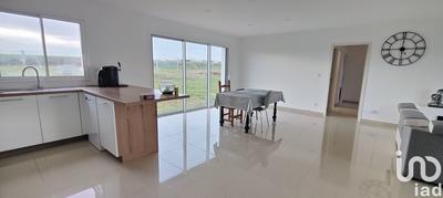 Maison - 97 m² - 5 pièces