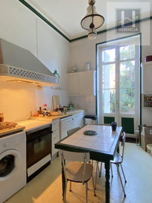 Maison - 268 m² - 7 pièces