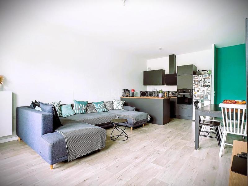 Appartement - 81 m² - 4 pièces